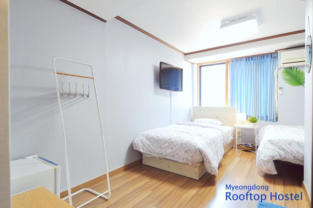 Myeongdong Rooftop Hostel Сеул Екстер'єр фото