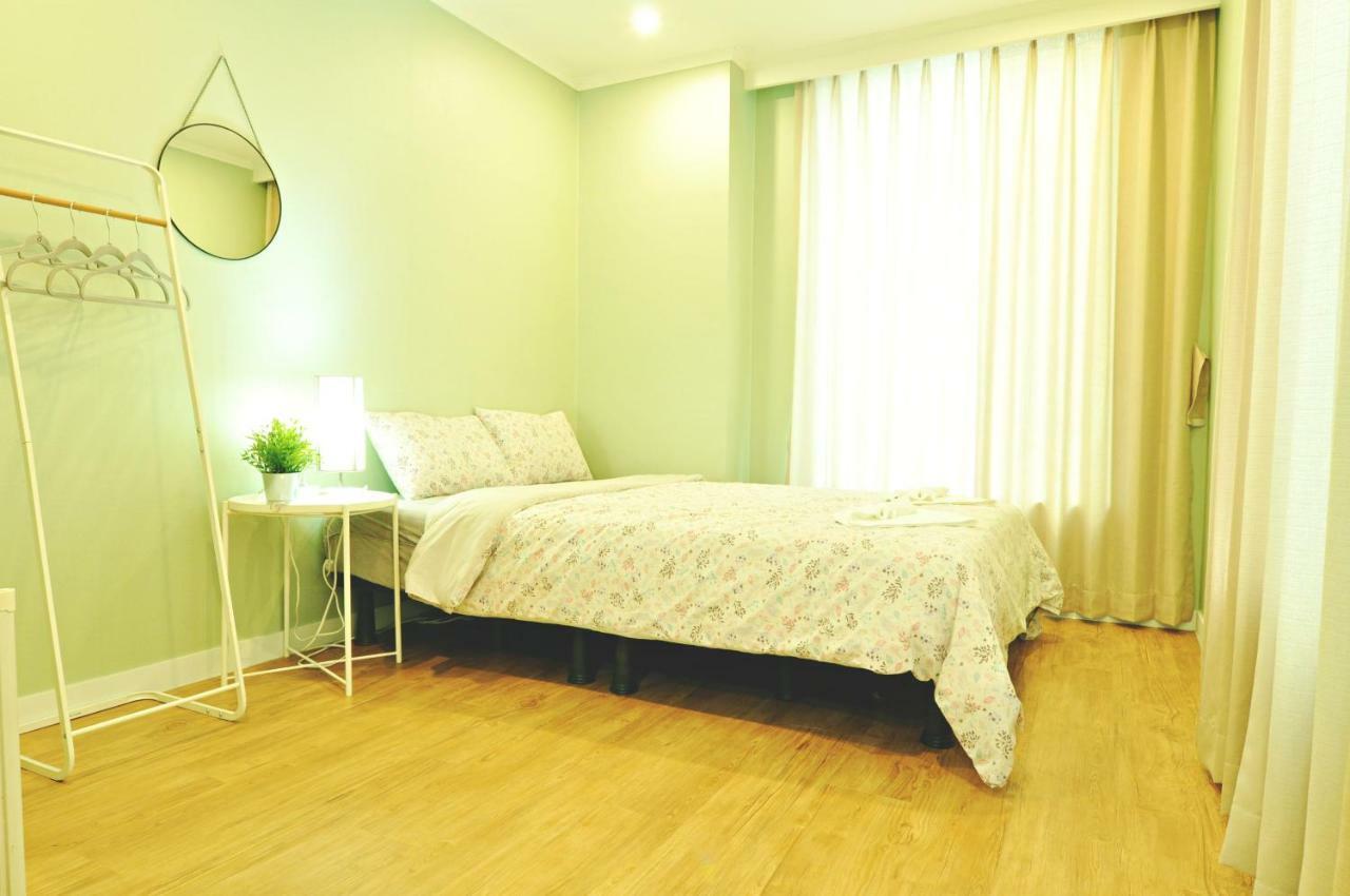Myeongdong Rooftop Hostel Сеул Екстер'єр фото