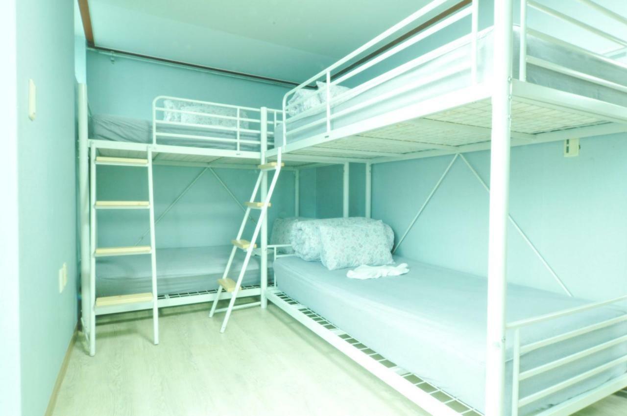 Myeongdong Rooftop Hostel Сеул Екстер'єр фото