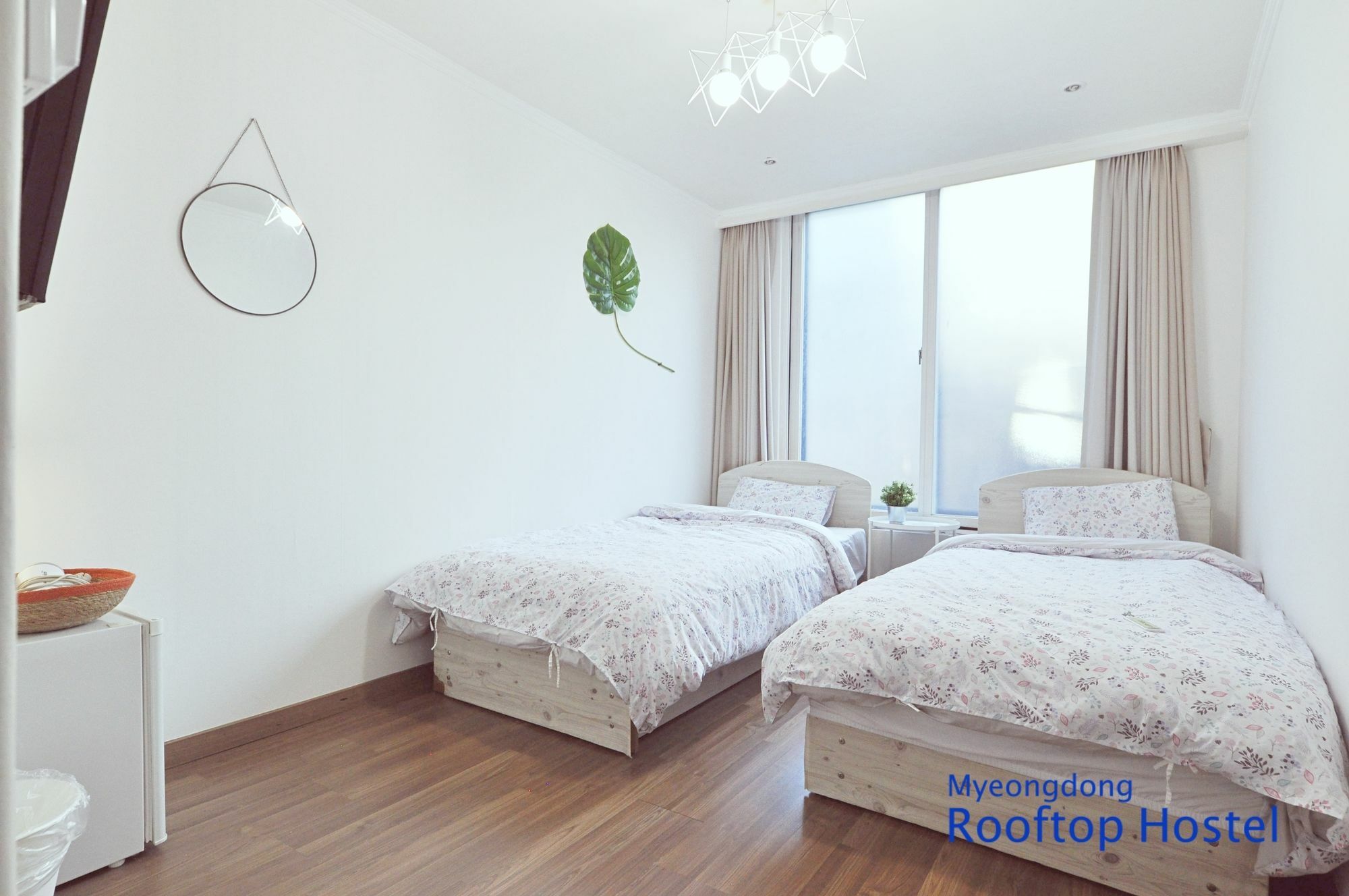 Myeongdong Rooftop Hostel Сеул Екстер'єр фото