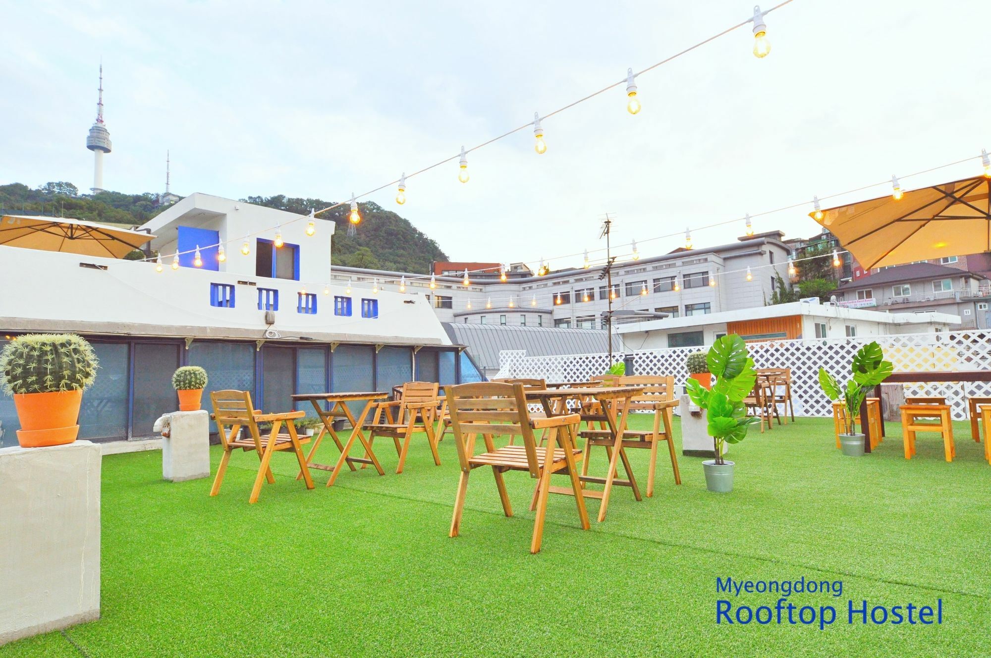 Myeongdong Rooftop Hostel Сеул Екстер'єр фото