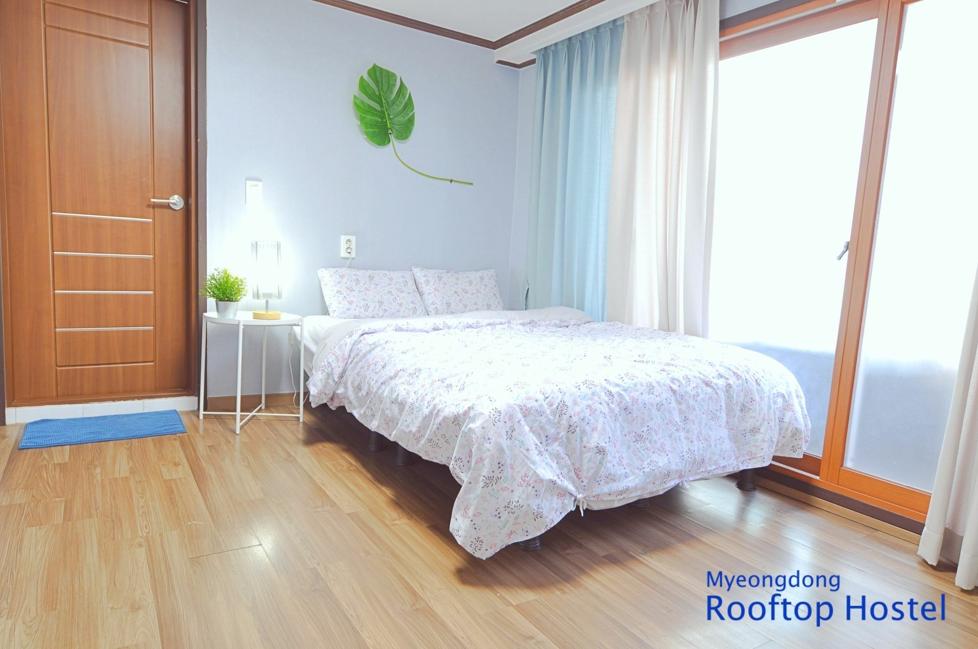 Myeongdong Rooftop Hostel Сеул Екстер'єр фото