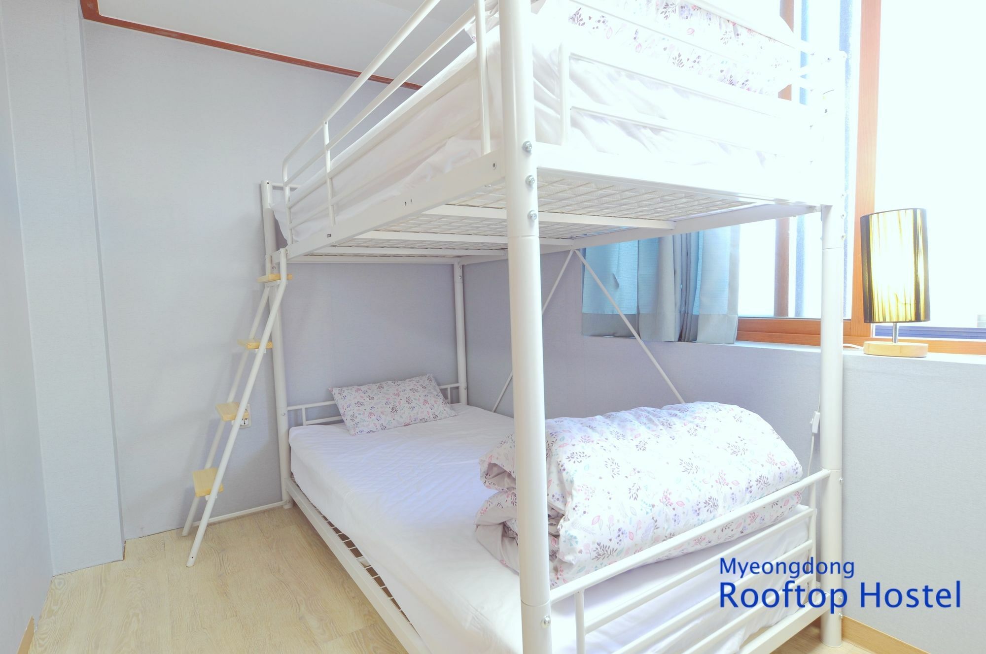 Myeongdong Rooftop Hostel Сеул Екстер'єр фото
