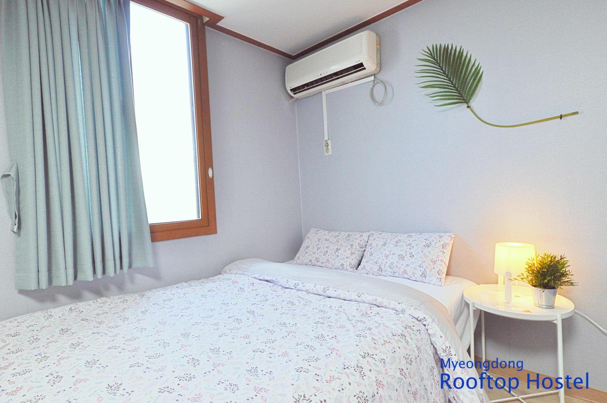 Myeongdong Rooftop Hostel Сеул Екстер'єр фото